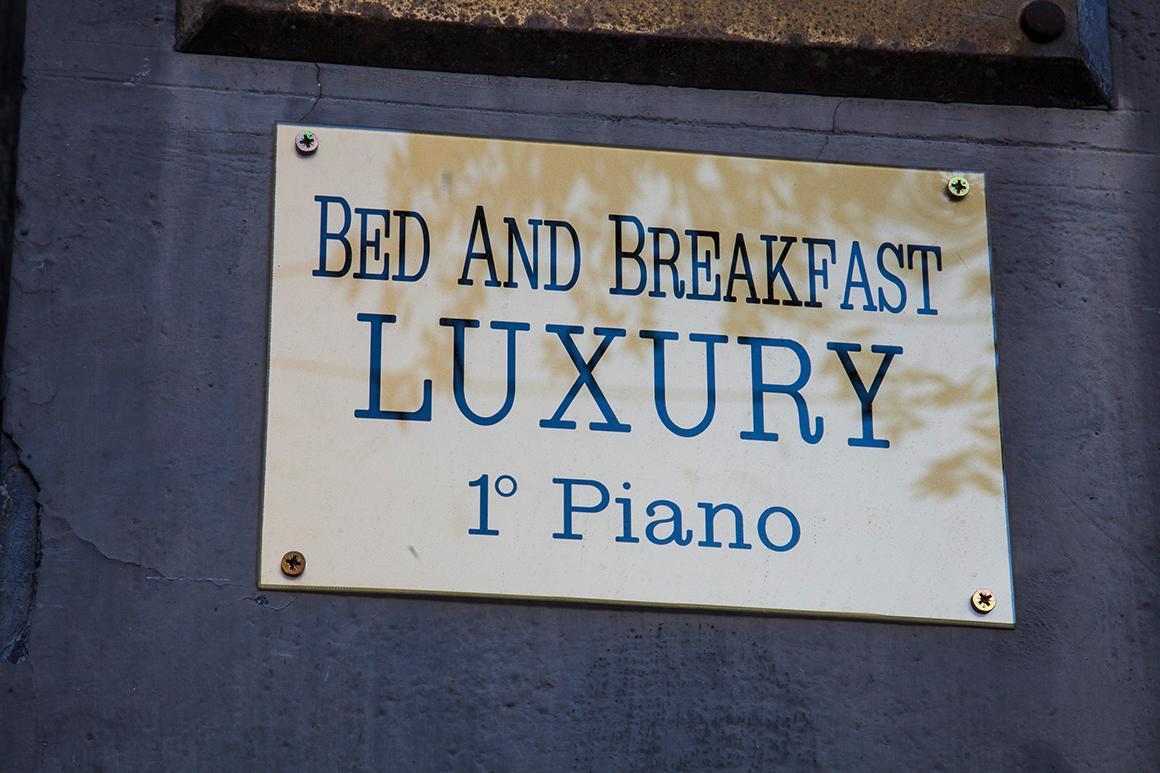 Luxury Acomodação com café da manhã Nápoles Exterior foto